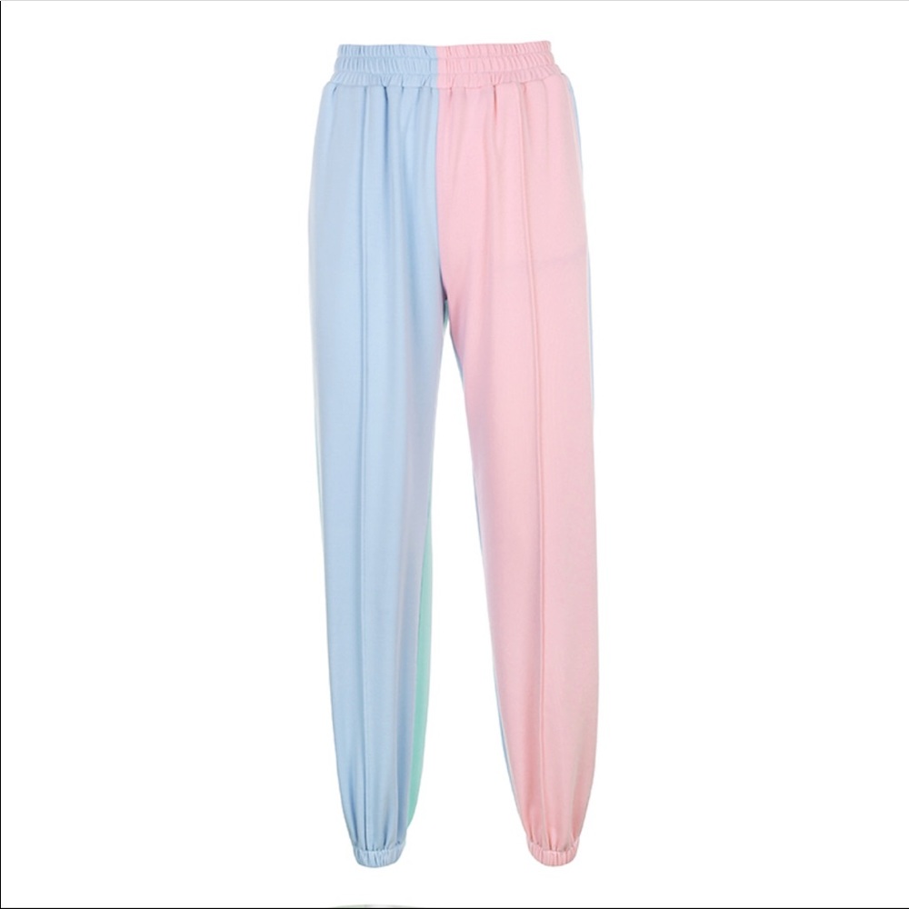 *ONE LEFT* Two Tone High-Waisted Sweats 💕 - Picture 3 of 7